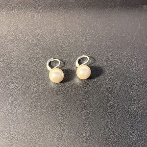 Drop Pearl Earring’s